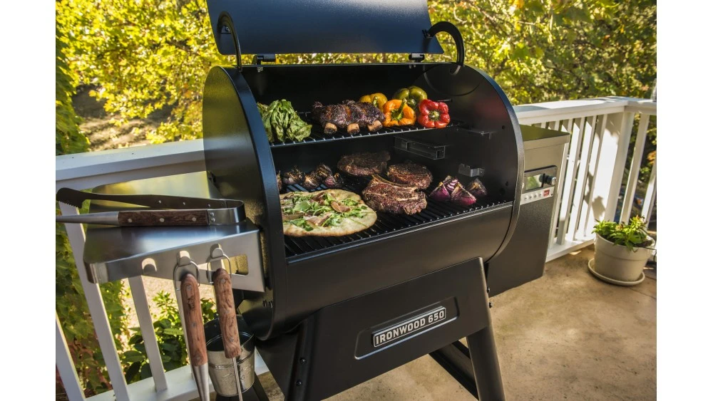 Traeger - Ironwood D2 650 Pellet BBQ - Free Cover And Front Folding Shelf 11 Traeger - Ironwood D2 650 Pellet BBQ - Free Cover And Front Folding Shelf - Image 9