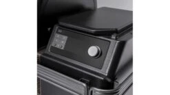 Traeger - Ironwood XL Pellet BBQ -Deals Grill BBQs Store TFB93RLG IronwoodXL CloseUp Controller 9387 WEB 1000x563 2